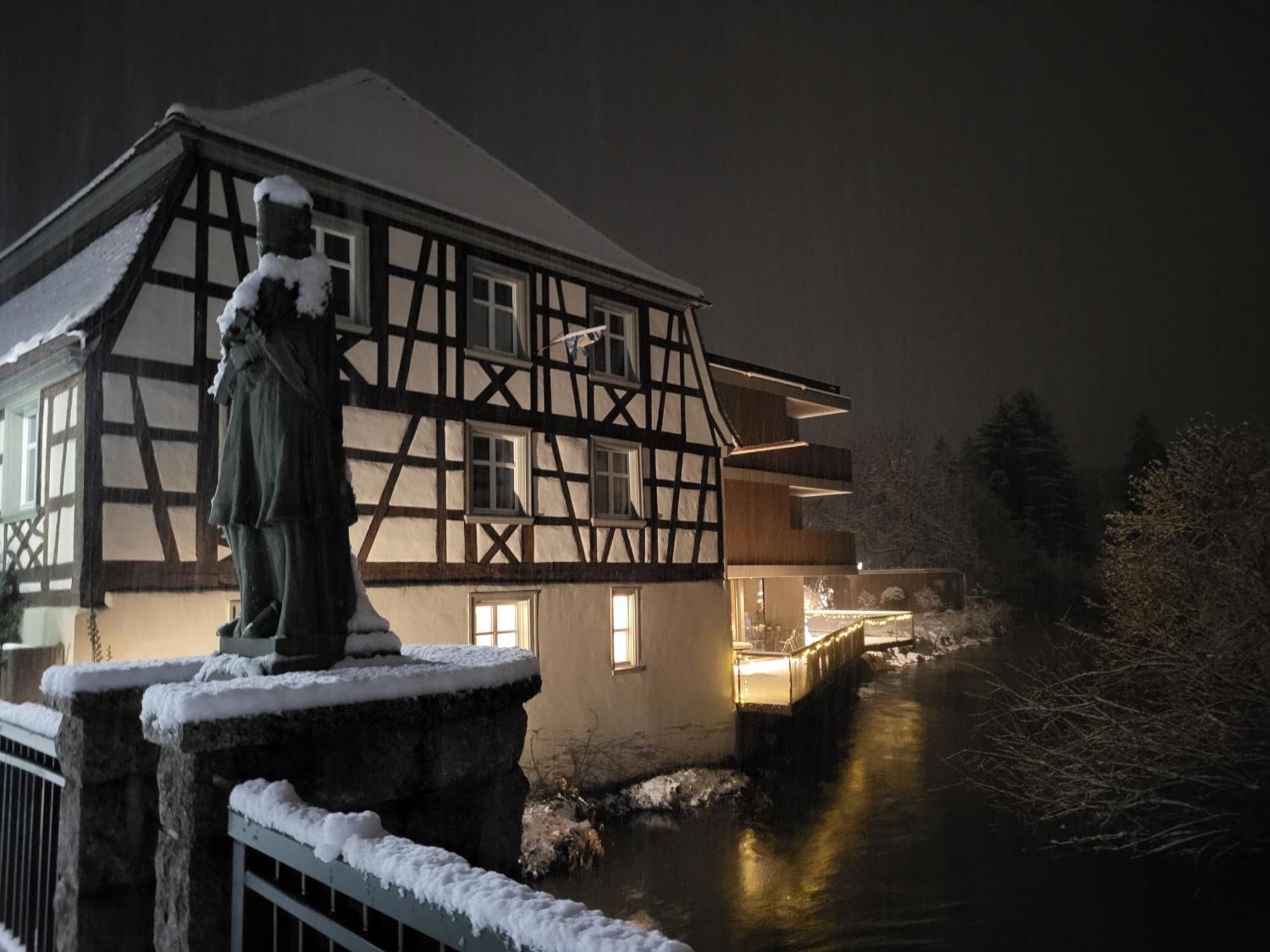 Sternen Bohlingen Aparthotel Exterior photo